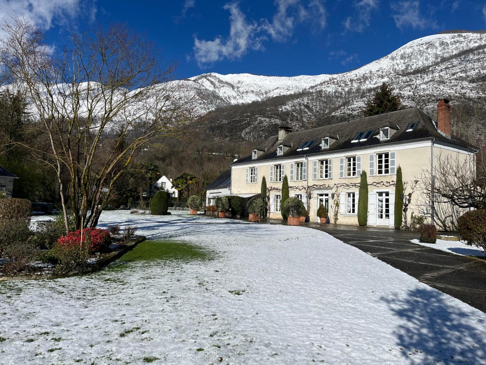 Domaine De Monda Villa Argeles-Gazost Exterior photo
