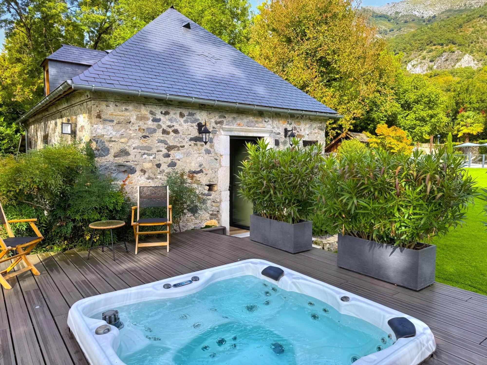 Domaine De Monda Villa Argeles-Gazost Exterior photo