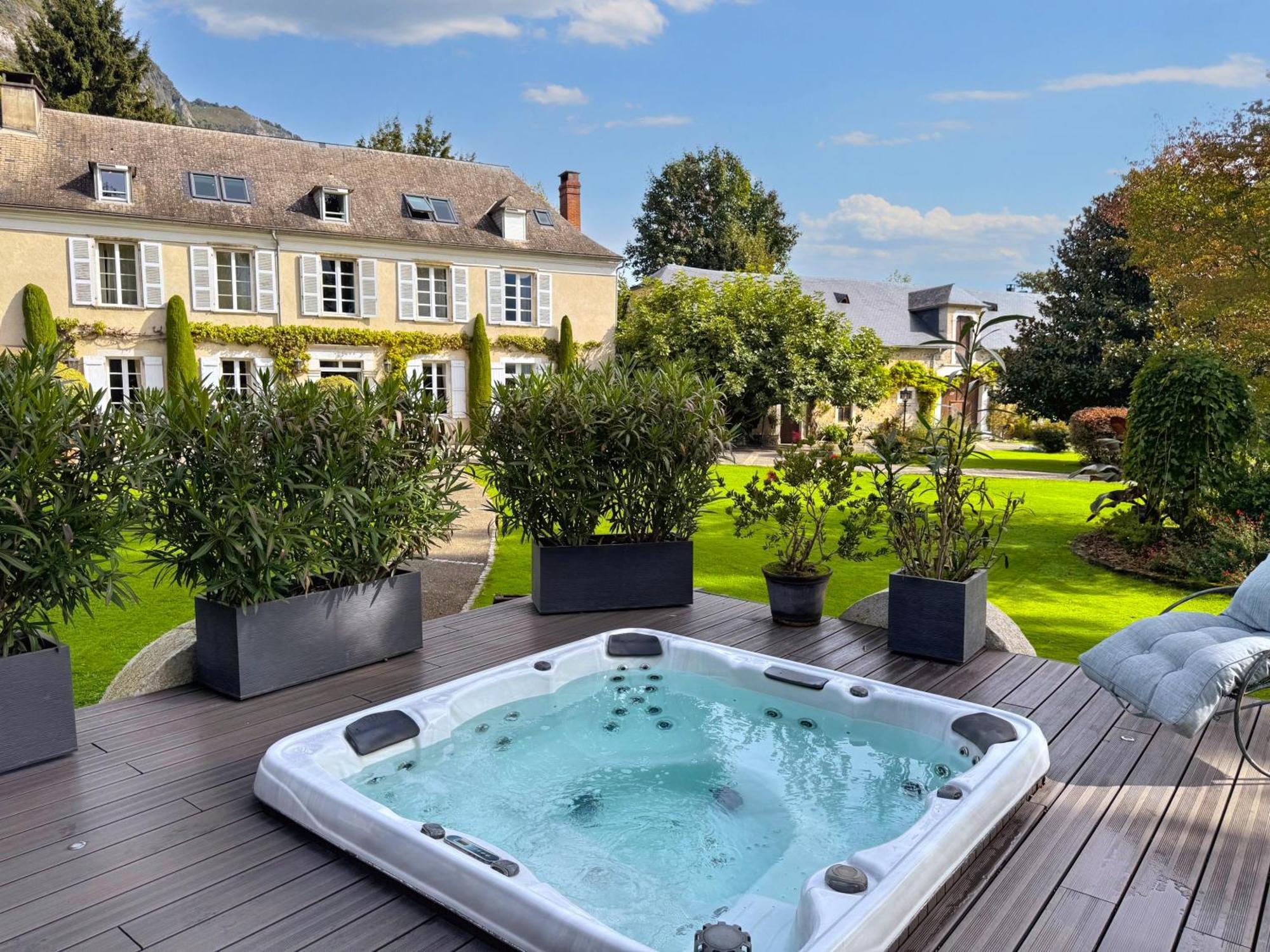 Domaine De Monda Villa Argeles-Gazost Exterior photo